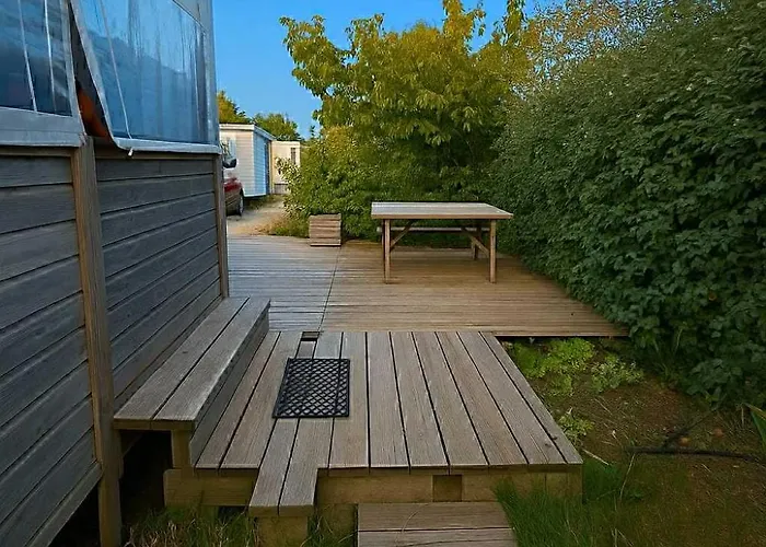 Un Coin De Paradis A Les Flots
